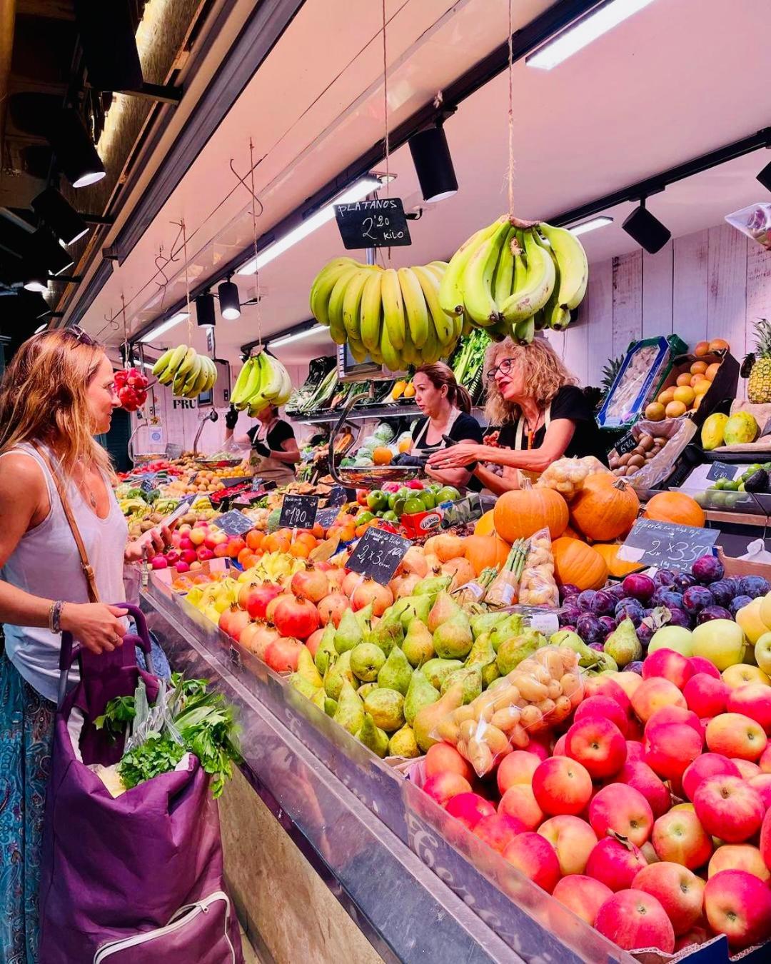 Desconecta Junto Al Mercado Central De Alicante Exteriör bild